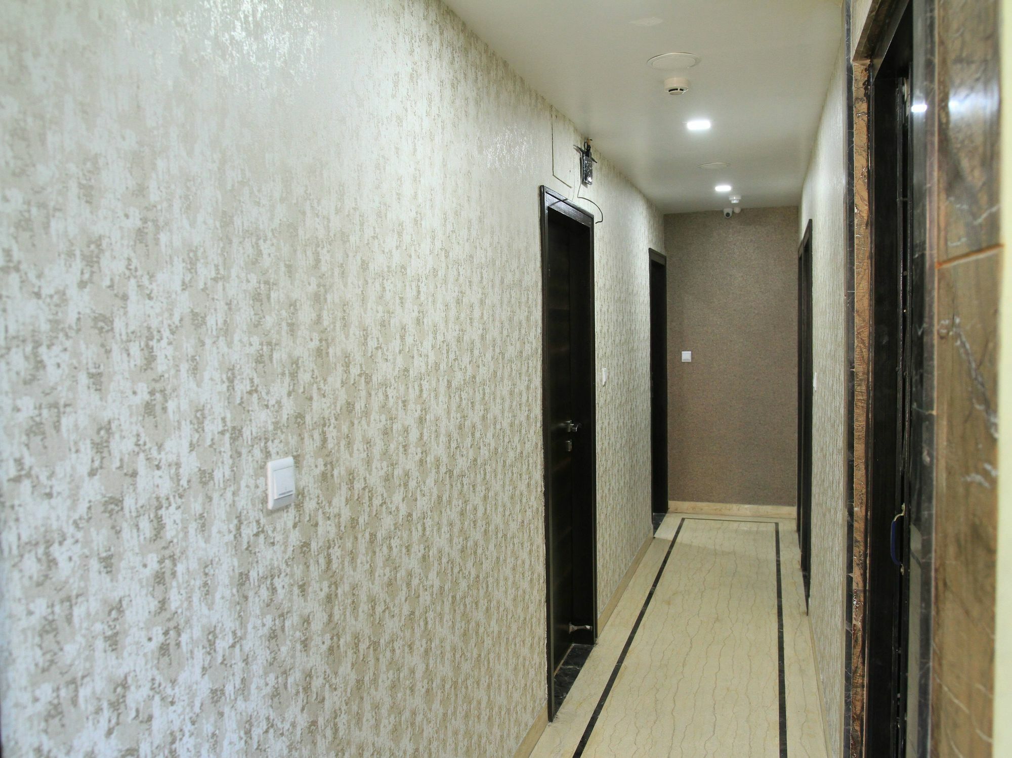 Oyo 7790 Hotel Royal Height Kolkata Exterior photo